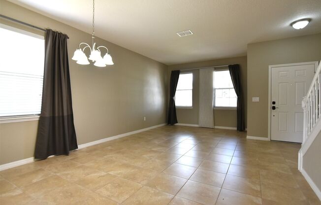 Clermont/Disney area 5br 3ba home in Sawgrass Bay, over 3000 sq/ft, with pond view!