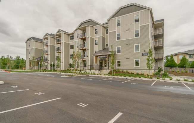 The Elwood Apartments Building Exterior and Parking Lot