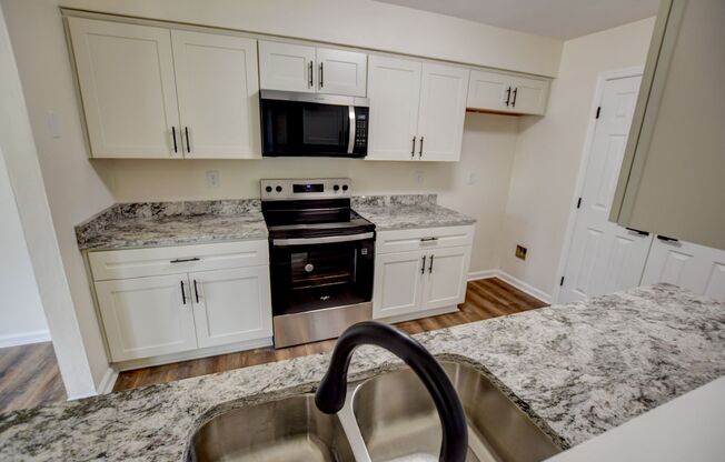 3900 Raintree Ct.