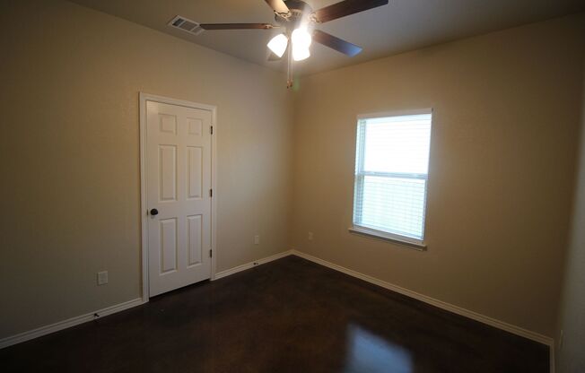 3 beds, 2 baths, $1,595