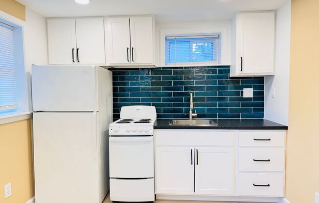 816 Greenwood Circle D&amp;G GROUP LLC