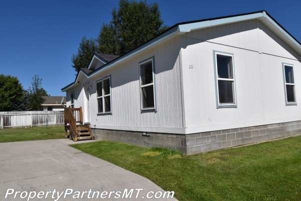 Discover this Recently Upgraded 3 Bed 2 Bath Modular House!