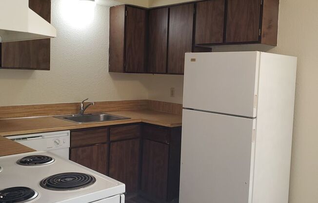 2 beds, 1 bath, $1,500