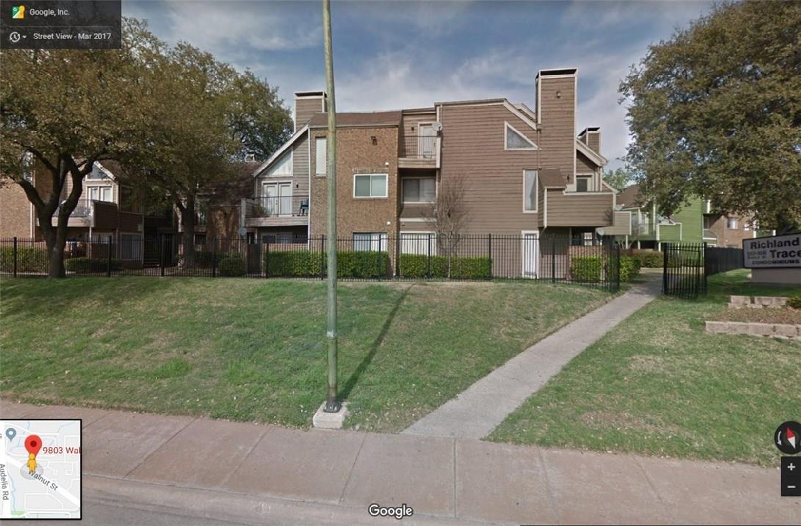 Excellent condo in Walnut with open floor plan!
