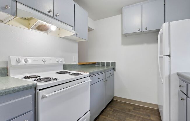Fairway Apartments