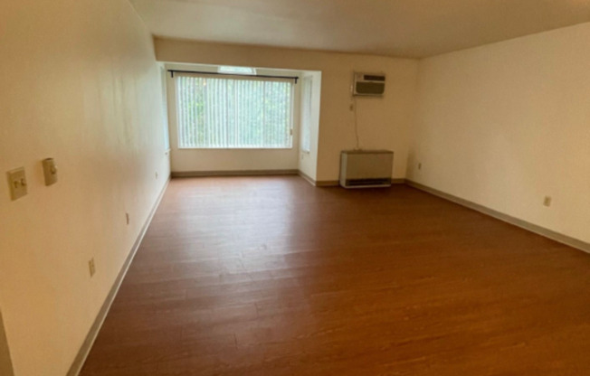 2 beds, 2 baths, 1,040 sqft, $1,100, Unit TE218X-226