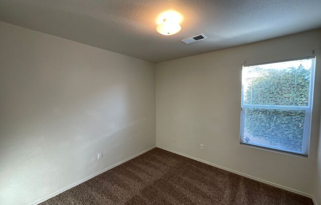 3 beds, 2 baths, $1,550