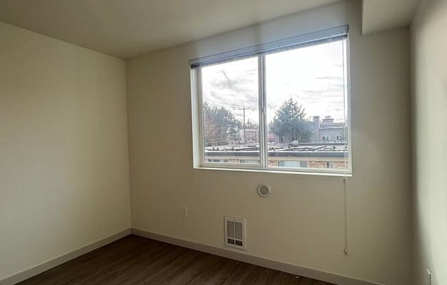 Studio, 1 bath, 312 sqft, $1,295, Unit 414