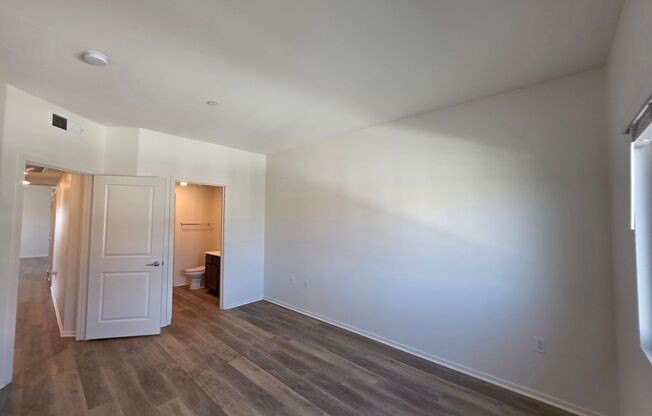 3 beds, 2 baths, 1,063 sqft, $3,295, Unit 126-305