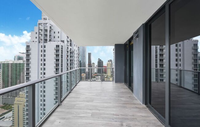 3 beds, 3 baths, $9,495, Unit # 3905