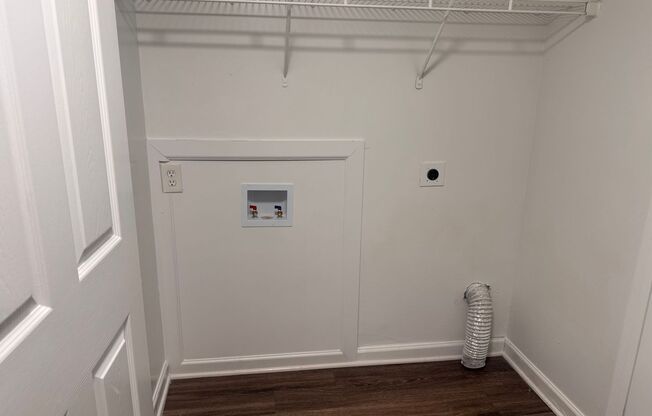 1 bed, 1 bath, 780 sqft, $1,027, Unit 6500-E