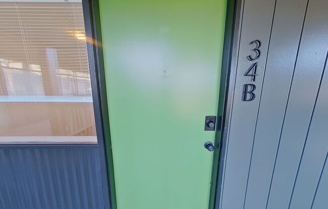 2 beds, 1 bath, 647 sqft, $1,600, Unit 34B