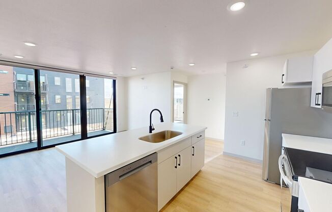 1 bed, 1 bath, 468 sqft, $745, Unit 2405-104