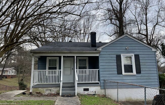 Three Bedroom Home in Gastonia