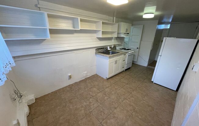 Studio, 1 bath, 150 sqft, $950