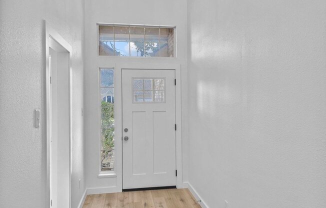 2720 ROCHELLE PT