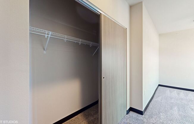 1 bed, 1 bath, 690 sqft, $1,174, Unit #410