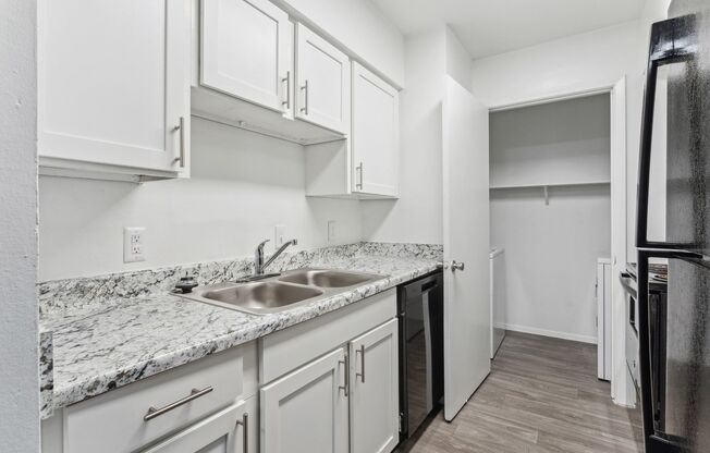 2 beds, 2 baths, 1,120 sqft, $1,250