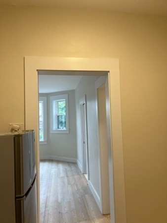 Studio, 1 bath, 357 sqft, $2,100, Unit 8