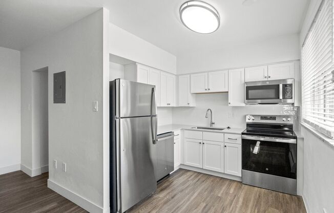 1 bed, 1 bath, 600 sqft, $1,550