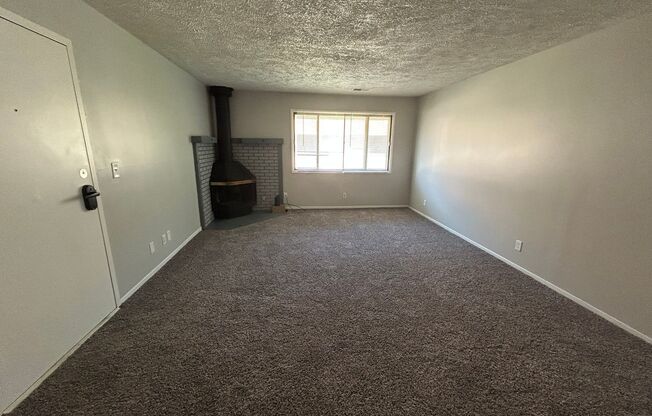 2 beds, 1 bath, 875 sqft, $1,075, Unit 10719-6