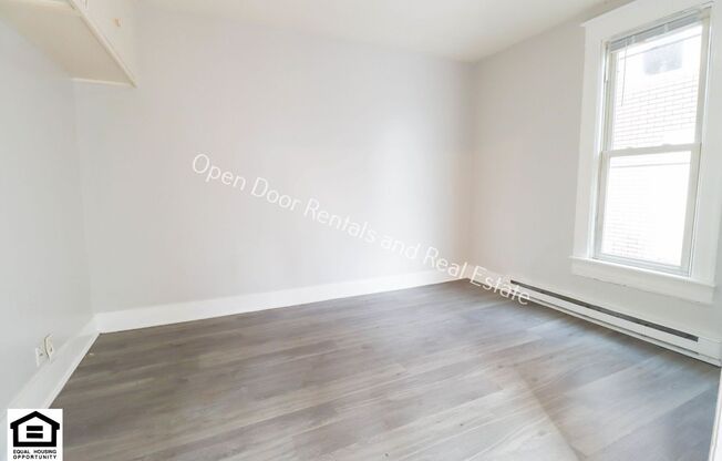 1 bed, 1 bath, 744 sqft, $695, Unit Apt A