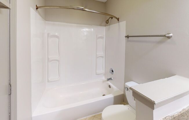 3 beds, 2 baths, 1,490 sqft, $1,850, Unit 11300 OSC