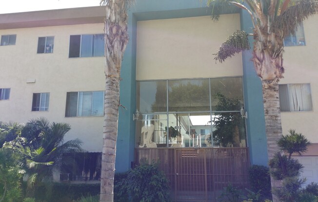 1 bed, 1 bath, $1,795, Unit 33  $499 Sec. Dep. Move In Special  O.A.C !!!!