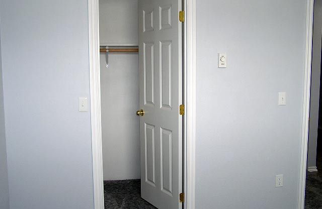 1 bed, 1 bath, $1,125, Unit 57