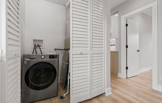 2 beds, 2 baths, 646 sqft, $2,250, Unit 1548-2B