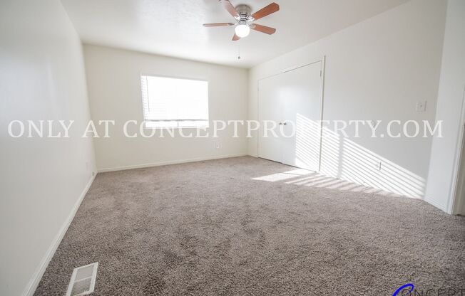 3 beds, 2 baths, 1,350 sqft, $1,899, Unit 4060