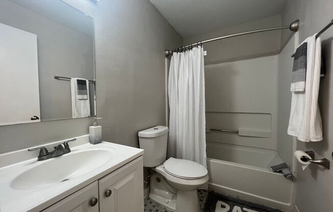 2 beds, 1 bath, 641 sqft, $1,449, Unit 310