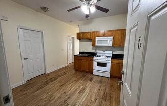 2 beds, 1 bath, $1,500, Unit # 2