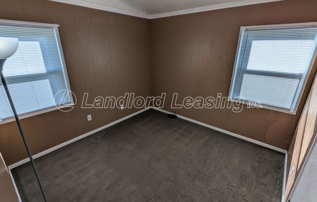 2 beds, 1 bath, $950