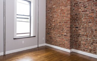 325 E 5 ST