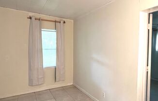 1 bed, 1 bath, $900