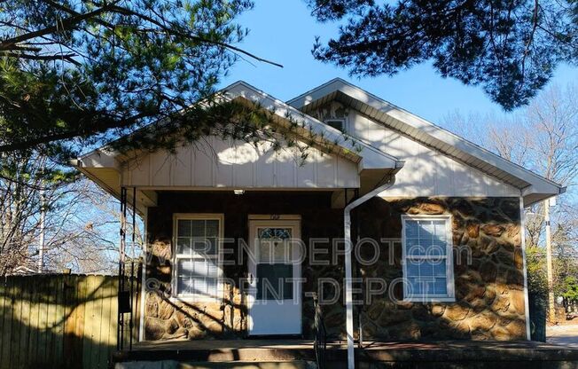1501 HENNING AVE