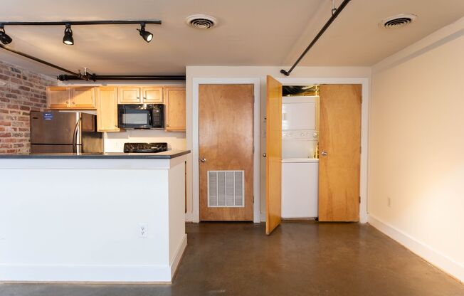 1 bed, 1 bath, 700 sqft, $1,450, Unit G3