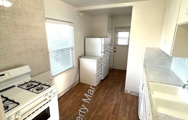 1 bed, 1 bath, $1,850, Unit 4185