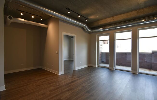 1 bed, 1 bath, 713 sqft, $3,200, Unit 3833-707