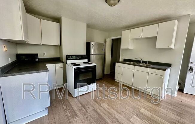 2709 Josephine Street