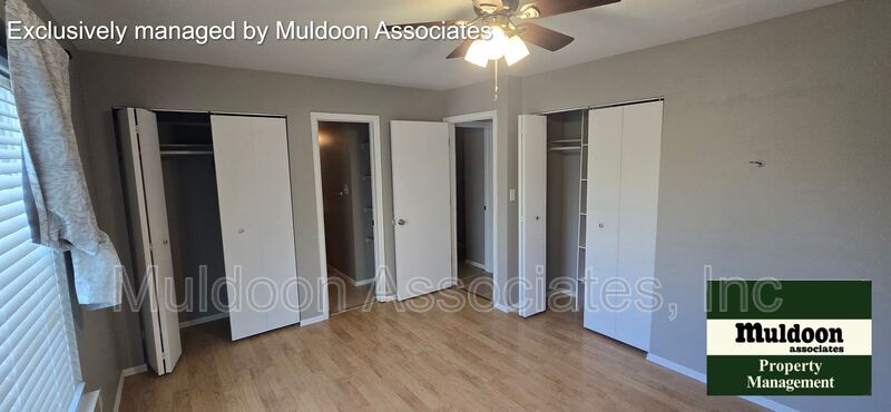 220 S Caddoa Dr