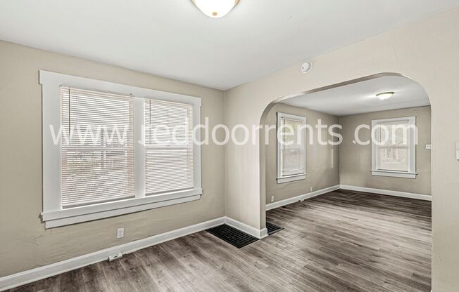 2 beds, 1 bath, $1,095