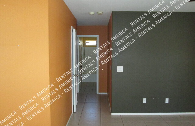 3210 W ABRAHAM LN