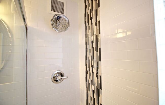 1 bed, 1 bath, 574 sqft, $1,195, Unit 109