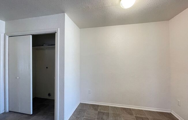 3 beds, 2 baths, 1,199 sqft, $975