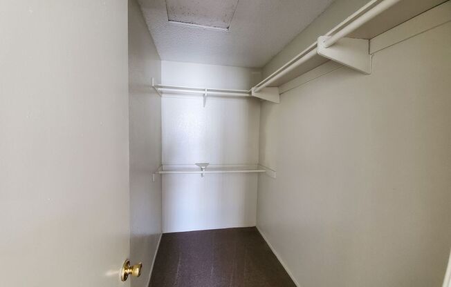 1 bed, 1 bath, 660 sqft, $1,800, Unit 64