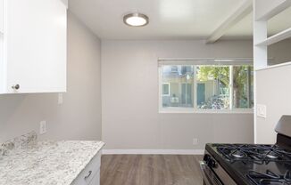 1 bed, 1 bath, 550 sqft, $1,650, Unit 09