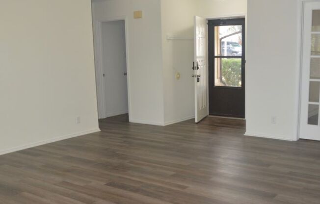 Charming 3 bed 2 bath with a converted garage in Heritage Farms
