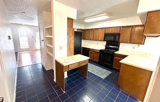 2 beds, 1.5 baths, 1,350 sqft, $1,299, Unit Unit 2